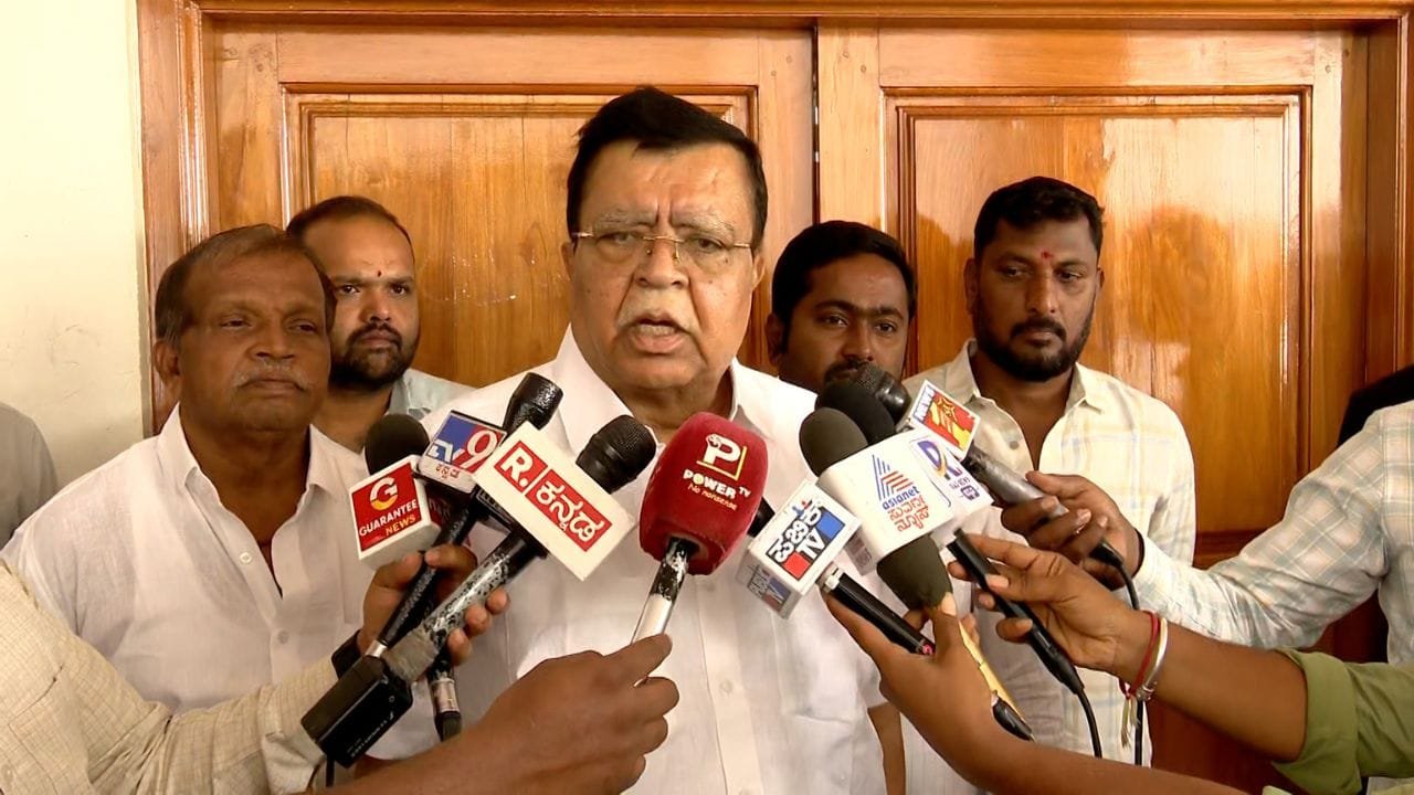 ಸಚಿವ ಸ್ಥಾನಕ್ಕಾಗಿ ಕಾಂಗ್ರೆಸ್​​ ಶಾಸಕರ ಪೈಪೋಟಿ ನಡುವೆ ತನಗೆ ಮಂತ್ರಿಗಿರಿಯೇ ಬೇಡವೆಂದ ಕೆ.ಎನ್​​. ರಾಜಣ್ಣ!